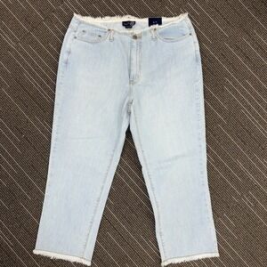 venezia jeans 14 Crop Frayed Edges Light Denim NWT